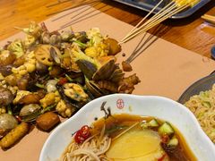 -马路牙子烧烤音乐酒馆(望京店)
