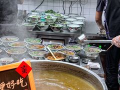 -云阿蛮云南生烫牛肉米线(奉贤路店)