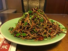 香椿苗拌卤豆丝-95号酱骨·一块豆腐(展春园西路店)