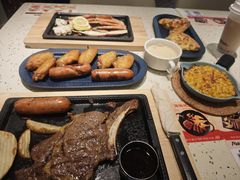 -必胜客(WOW中心城店)