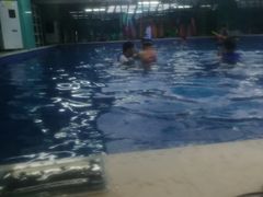 -Swim斯卫姆国际儿童游泳中心(红博中央公园店)