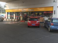 -壳牌华苑加油站