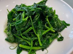 -渝信川菜 · 川味家常菜(财富购物中心店)