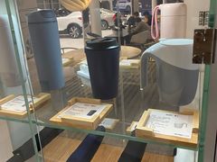 -杭州中沃沃尔沃4S店(滨江区店)
