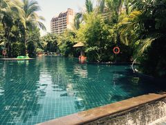 -三亚湾海居铂尔曼度假酒店