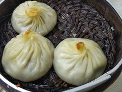 蟹黄汤包-鲁氏汤包王(长白街店)