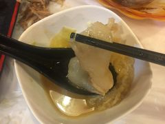 -鲜入围煮花胶鸡海鲜火锅