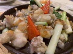 姜葱啫啫牛蛙-香港百合居(LCM置汇旭辉广场店)