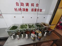 -文山荷鲜居(翠湖店)