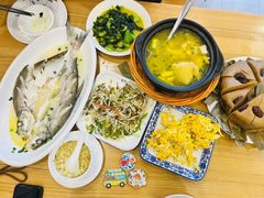 -品鲜村农家菜·阳澄湖大闸蟹(总店)