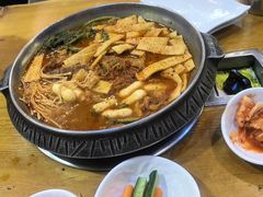 -喇喇排骨火锅·传统韩式脊骨汤(望京西园总店)