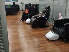 -北京鹏龙大道奔驰4S店(纪家庙店)