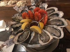 -斯普汇生蚝牛排馆(中骏世界城店)