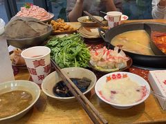 -赵美丽·重庆社区火锅·直营店(火车东站·中豪国际店)