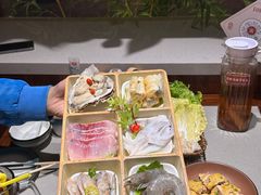 -四点金粥底火锅(沂州里店)