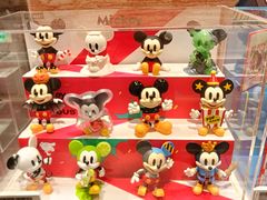 -泡泡玛特POPMART(上海环球港店)