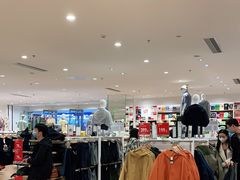 -优衣库(南宁江南万达店)