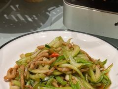 白菜梗炒肉丝-不倒翁·安徽名菜楼(步行街店)