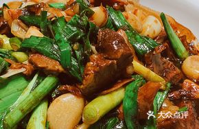 Braised Lamb with Garlic