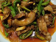 土猪回锅肉-六合居·明厨亮灶餐厅(成双大道店)