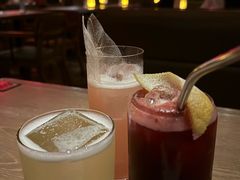 -FOUR PLAY BAR