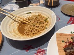 -肥肥虾庄·金牌油焖大虾(杨园滨江时代walk店)