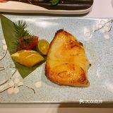 如果美食不能完全治愈悲伤，至少它可以稀释一部分