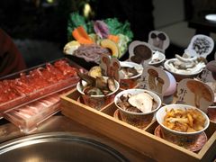 -菌自由丨野生菌火锅特色庭院餐厅(丽江古城店)