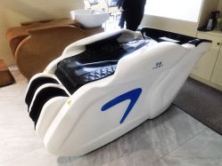 -88潮牌造型烫发·染发