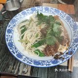 空港廣場市場旁的寶藏麵店