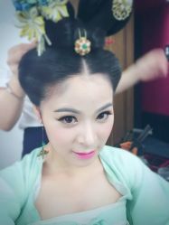-盘子女人坊生日照·摄影馆(华强店)