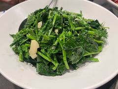 拍蒜板蓝根-肆月河豚·新淮扬(金融街店)