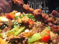 -蛙舍·炭烧牛蛙(东百中心店)