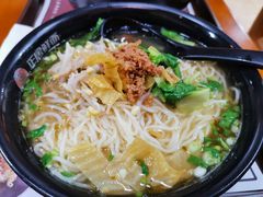 金牌麻辣面-正居鲜面(军工店)