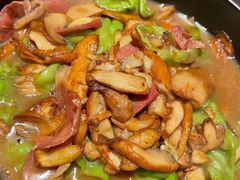 -云海肴·汽锅鸡·云南菜(天山百盛优客店)