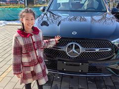 -天津波士信达奔驰4S店(卫津南路店)