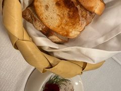 -LESCEDARS  Bistro香柏树(外滩店)