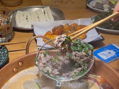 -洱火云南酸菜牛肉火锅(石景山当代商城店)