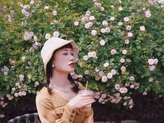 -UNI UNI(环亚凯瑟琳店)