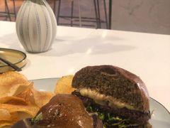 -潮一不贰·法式甜品·生日蛋糕·西式简餐(外滩店)