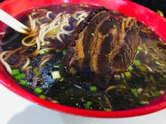 -小龙大肉面馆