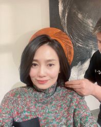 -C-18 SALON