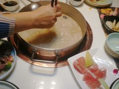 -洪氏嗨捞·猪肚鸡火锅(阳光天地店)