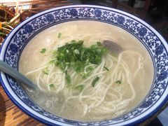-东大桥小国抻面烧烤(长通路店)