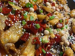 -小小河边鱼(天润城店)