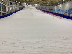 -乔波室内滑雪场