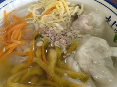 鲜肉馄饨-长人馄饨铺(解放街店)