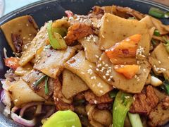 -雪湖煜辰鱼头老店(雪野湖店)