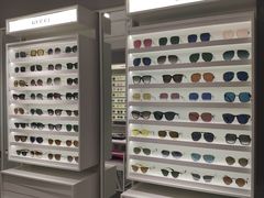 -目艮眼镜SHOWROOM(品牌集合店)
