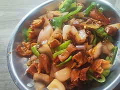 -老街烧烤大排档·地道湖北菜·龙虾馆(汉口火车站店)